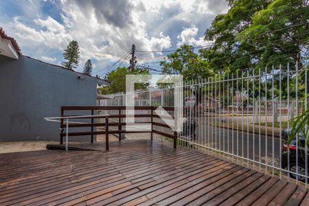 Casa à venda com 350m², 3 quartos e 3 vagas Casa à venda com 350m², 3 quartos e 3 vagasQuintal