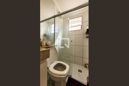 Apartamento à venda com 111m², 3 quartos e 2 vagas Apartamento à venda com 111m², 3 quartos e 2 vagasBanheiro da Suíte