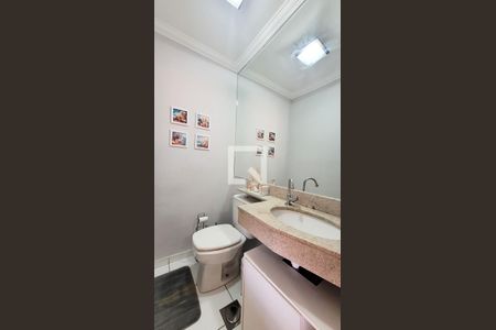 Apartamento à venda com 111m², 3 quartos e 2 vagas Apartamento à venda com 111m², 3 quartos e 2 vagasLavabo