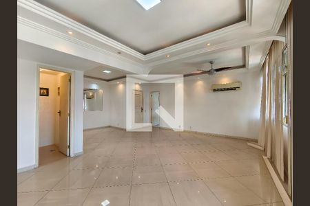 Apartamento para alugar com 120m², 3 quartos e 1 vaga Apartamento para alugar com 120m², 3 quartos e 1 vagaSala