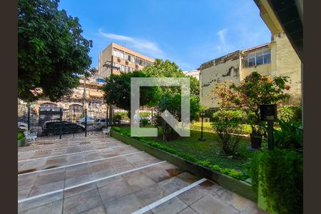 Apartamento para alugar com 120m², 3 quartos e 1 vaga Apartamento para alugar com 120m², 3 quartos e 1 vagaFachada e portaria