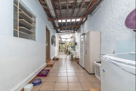Casa à venda com 190m², 2 quartos e 1 vaga Casa à venda com 190m², 2 quartos e 1 vagaLavanderia - Quintal