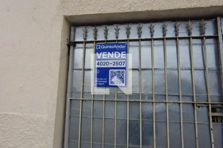 Casa à venda com 190m², 2 quartos e 1 vaga Casa à venda com 190m², 2 quartos e 1 vagaPlaquinha