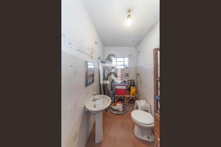 Casa à venda com 190m², 2 quartos e 1 vaga Casa à venda com 190m², 2 quartos e 1 vagaAtelie - Banheiro