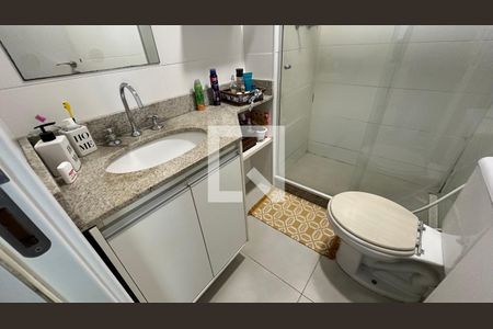 Apartamento à venda com 133m², 3 quartos e 2 vagasBanheiro quarto 2