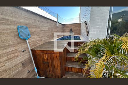 Apartamento à venda com 133m², 3 quartos e 2 vagasPiscina