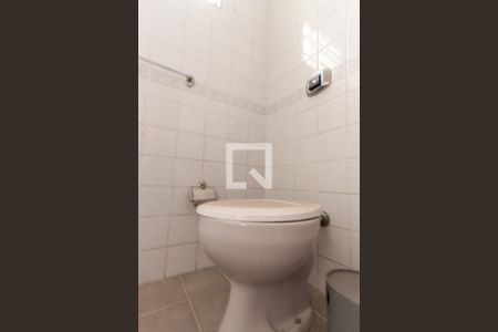 Casa à venda com 220m², 3 quartos e 2 vagasBanheiro da Suíte