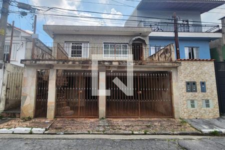Casa à venda com 220m², 3 quartos e 2 vagasFachada