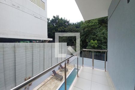 Casa de condomínio à venda com 375m², 4 quartos e 4 vagasVaranda da Suíte 3