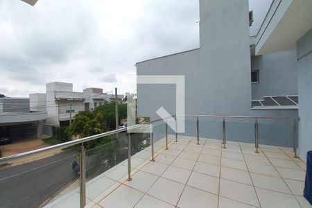 Casa de condomínio à venda com 375m², 4 quartos e 4 vagasVaranda da suíte 2 