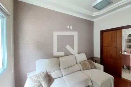 Sala de TV de casa de condomínio à venda com 4 quartos, 375m² em Swiss Park, Campinas