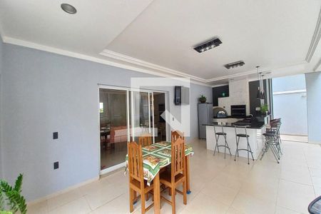 Casa de condomínio à venda com 375m², 4 quartos e 4 vagasÁrea comum - Churrasqueira