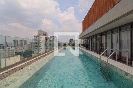 Studio para alugar com 24m², 1 quarto e sem vaga Studio para alugar com 24m², 1 quarto e sem vagaÁrea comum - Piscina