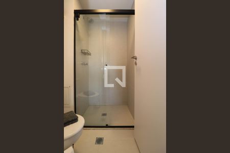 Banheiro de kitnet/studio para alugar com 1 quarto, 24m² em Paraíso, São Paulo