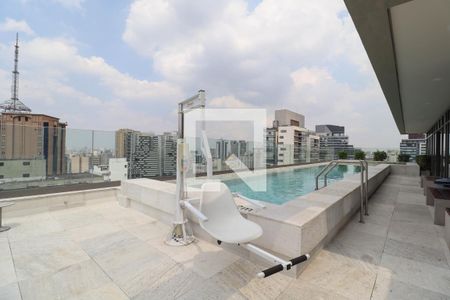 Studio para alugar com 24m², 1 quarto e sem vaga Studio para alugar com 24m², 1 quarto e sem vagaÁrea comum - Piscina