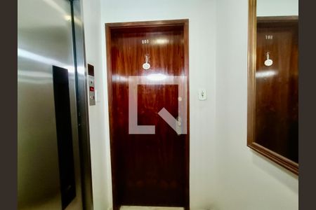 Apartamento para alugar com 181m², 3 quartos e 1 vagaHall externo