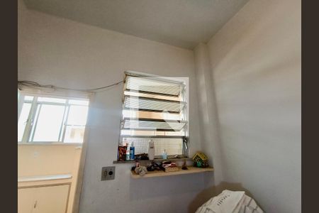 Apartamento para alugar com 181m², 3 quartos e 1 vagaQuarto serviço 2