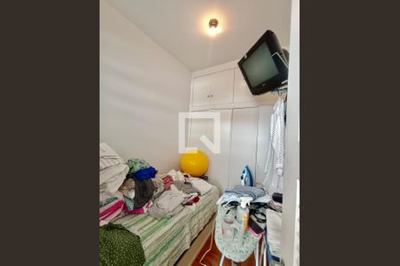 Apartamento para alugar com 181m², 3 quartos e 1 vagaQuarto serviço 2