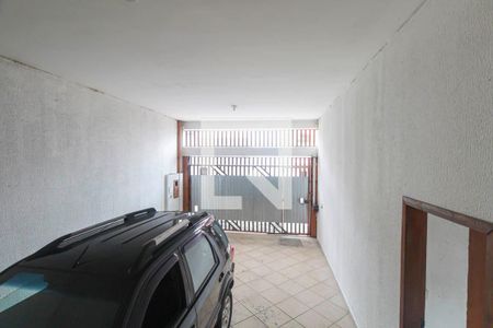 Garagem de casa para alugar com 3 quartos, 290m² em Vila Guarani(zona Leste), São Paulo