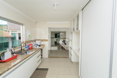 Casa à venda com 130m², 3 quartos e 7 vagas Casa à venda com 130m², 3 quartos e 7 vagasCozinha