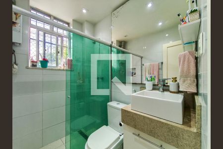 Apartamento à venda com 78m², 3 quartos e sem vagaBanheiro Corredor