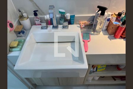 Apartamento à venda com 85m², 3 quartos e 1 vaga Apartamento à venda com 85m², 3 quartos e 1 vagaSuíte - Banheiro