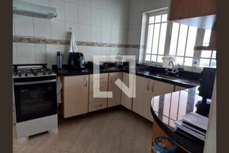 Casa à venda com 209m², 4 quartos e 3 vagasFoto 07