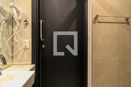 Banheiro de kitnet/studio à venda com 1 quarto, 23m² em Cerqueira César, São Paulo
