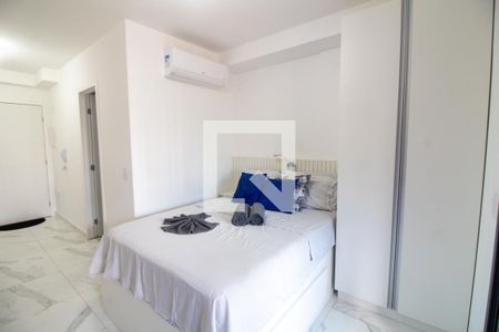 Studio à venda com 26m², 1 quarto e sem vaga Studio à venda com 26m², 1 quarto e sem vagaSala / Quarto - Studio