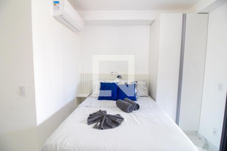 Studio à venda com 26m², 1 quarto e sem vaga Studio à venda com 26m², 1 quarto e sem vagaSala / Quarto - Studio