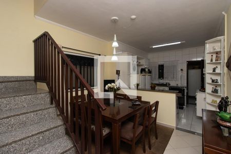 Casa à venda com 139m², 3 quartos e 4 vagasCopa