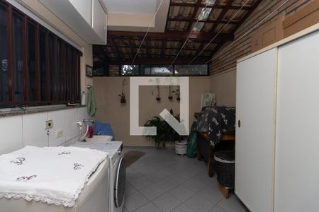 Casa à venda com 139m², 3 quartos e 4 vagasÁrea de Serviço