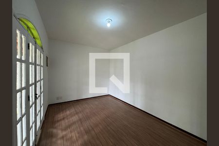 Casa de condomínio para alugar com 300m², 3 quartos e 3 vagasQuarto 1