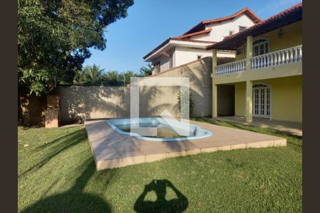 Casa de condomínio para alugar com 300m², 3 quartos e 3 vagasÁrea externa