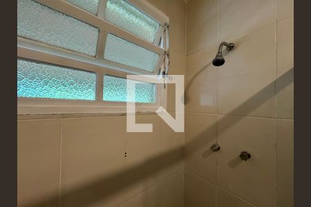 Casa de condomínio para alugar com 300m², 3 quartos e 3 vagasSuíte - Banheiro