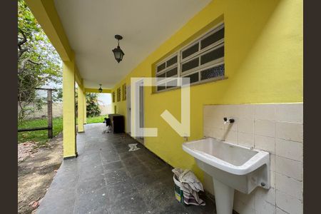 Casa de condomínio para alugar com 300m², 3 quartos e 3 vagasÁrea de Serviço