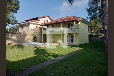 Casa de condomínio para alugar com 300m², 3 quartos e 3 vagasÁrea externa