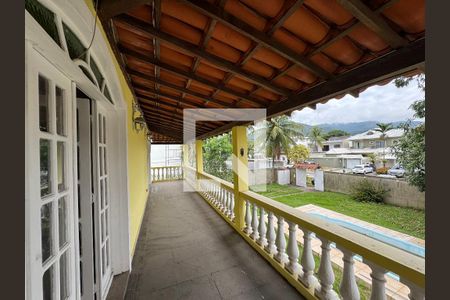 Casa de condomínio para alugar com 300m², 3 quartos e 3 vagasVaranda do Quarto 1