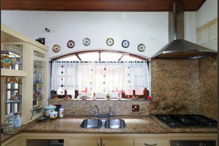 Casa à venda com 380m², 3 quartos e 8 vagasCozinha