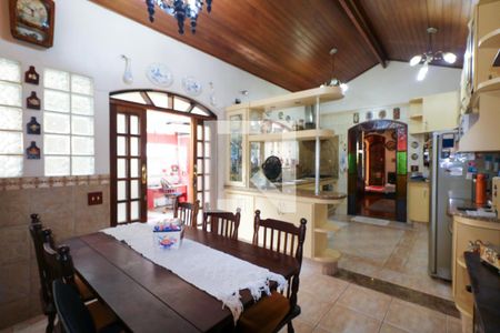 Casa à venda com 380m², 3 quartos e 8 vagasCozinha