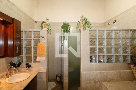 Casa à venda com 380m², 3 quartos e 8 vagasBanheiro da Suíte