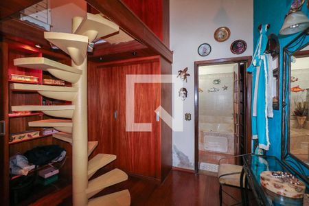 Casa à venda com 380m², 3 quartos e 8 vagasCloset da Suíte