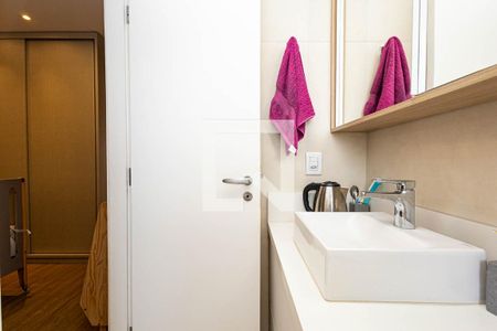 Apartamento à venda com 110m², 2 quartos e 2 vagasBanheiro da Suíte 2