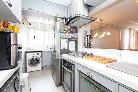 Apartamento à venda com 110m², 2 quartos e 2 vagasCozinha