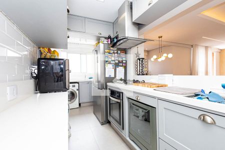 Apartamento à venda com 110m², 2 quartos e 2 vagasCozinha