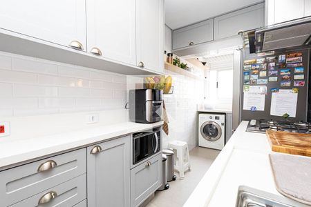 Apartamento à venda com 110m², 2 quartos e 2 vagasCozinha