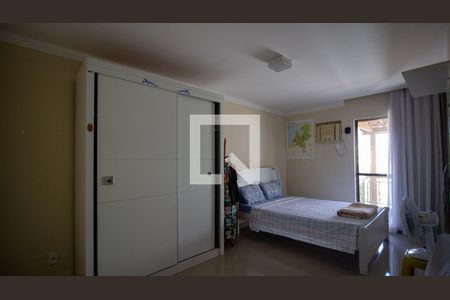Apartamento à venda com 200m², 3 quartos e 2 vagas Apartamento à venda com 200m², 3 quartos e 2 vagasSuíte 2