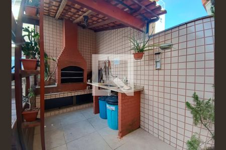 Apartamento à venda com 200m², 3 quartos e 2 vagas Apartamento à venda com 200m², 3 quartos e 2 vagasÁrea Comum - Churrasqueira