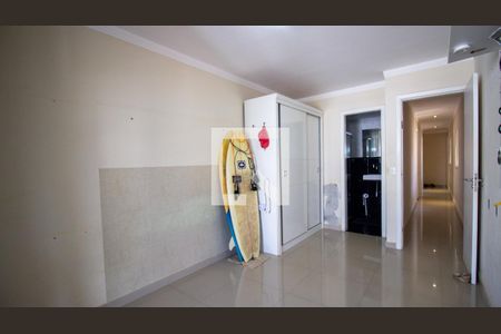 Apartamento à venda com 200m², 3 quartos e 2 vagas Apartamento à venda com 200m², 3 quartos e 2 vagasSuíte 3