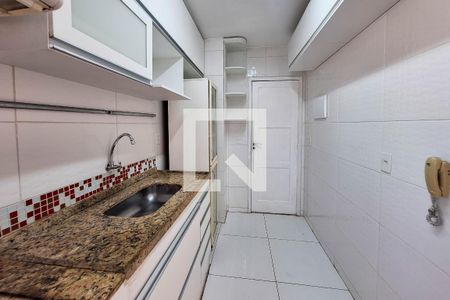 Apartamento à venda com 65m², 2 quartos e 1 vagaCozinha